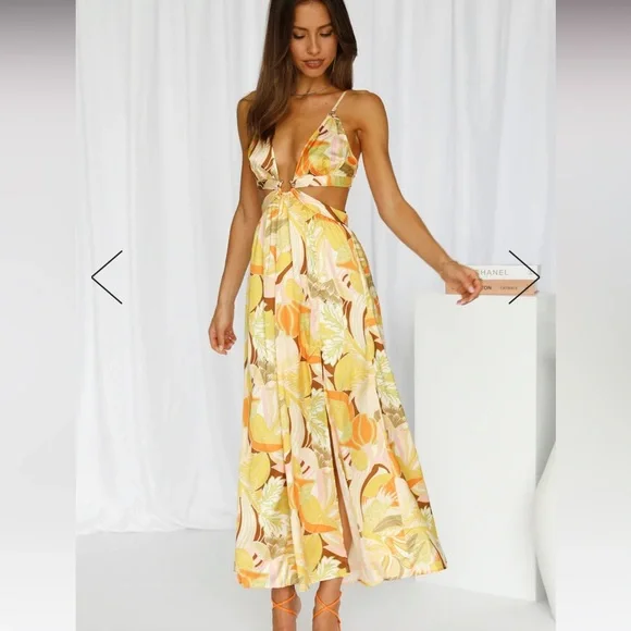 Strike Twice Maxi Dress Yellow Size M from Hello Molly Strike Twice Maxi Dress Yellow Size M from Hello Molly